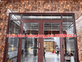 Thi Công Cửa Nhôm Mở Quay 2 Cánh Full Tường Tại Biên Hoà | Nhôm Kính Hoàng Long Phát