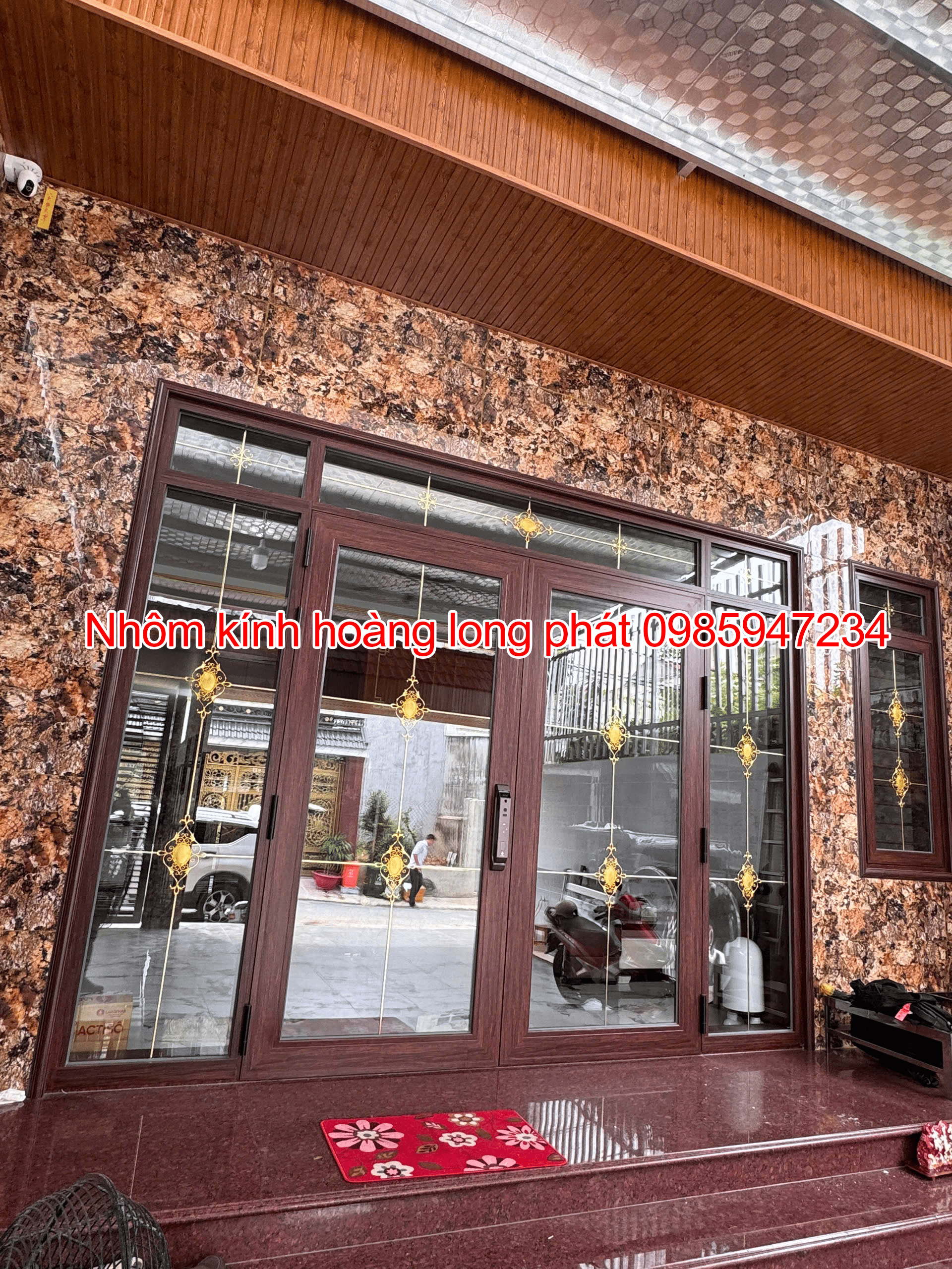 Thi Công Cửa Nhôm Mở Quay 2 Cánh Full Tường Tại Biên Hoà