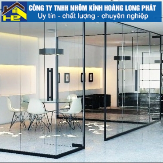 Vách Kính Sang Trọng