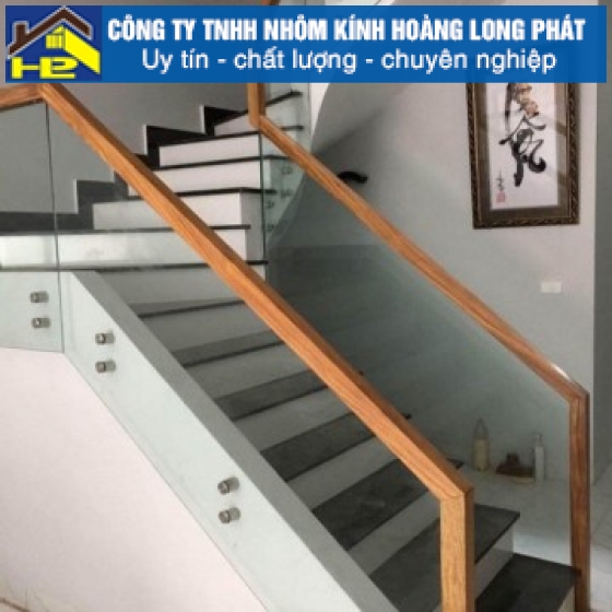 Lan Can Cầu Thang Kính Mẫu 7
